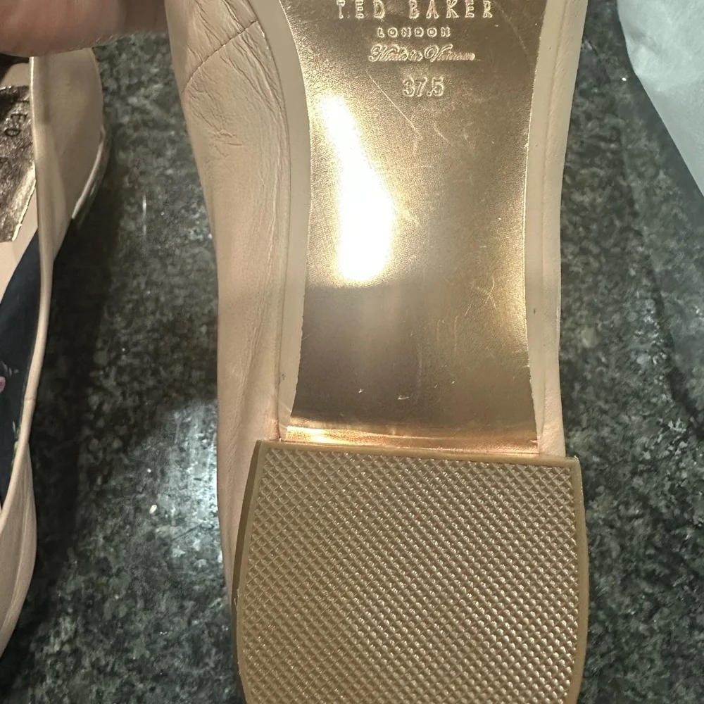 Ted Baker Pointed Cream Flats - Picture 4 of 5